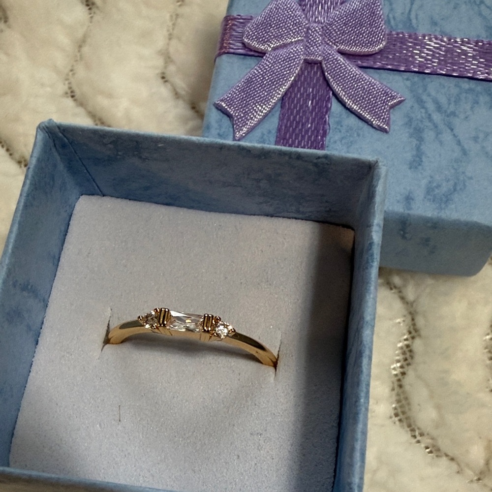 Pretty Bird Gold Plated Clear Stone Ring size 6.75 - Picture 3 of 4